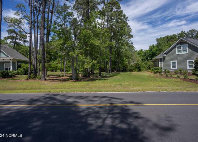 Property at 2410 St James Dr SE, Southport, NC 28461
