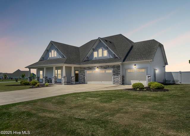 Property at 102 Currituck Reserve Pkwy, Moyock, NC 27958, 4 beds, 3.5 baths