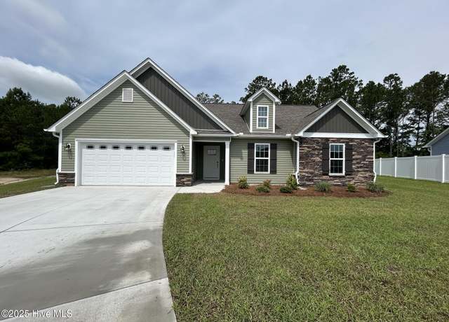 Property at 119 Delaware Dr, Newport, NC 28570, 3 beds, 2 baths