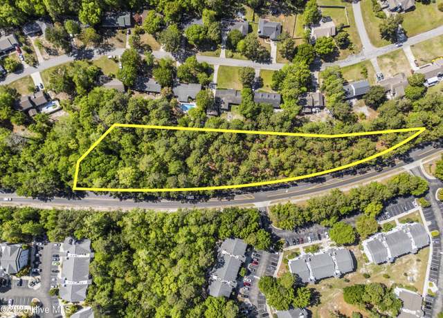 Property at 801 Saint Andrews Dr, Wilmington, NC 28412