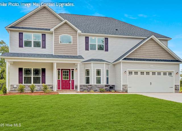 Property at 1115 Lunenburg Pl, Jacksonville, NC 28540, 5 beds, 3 baths
