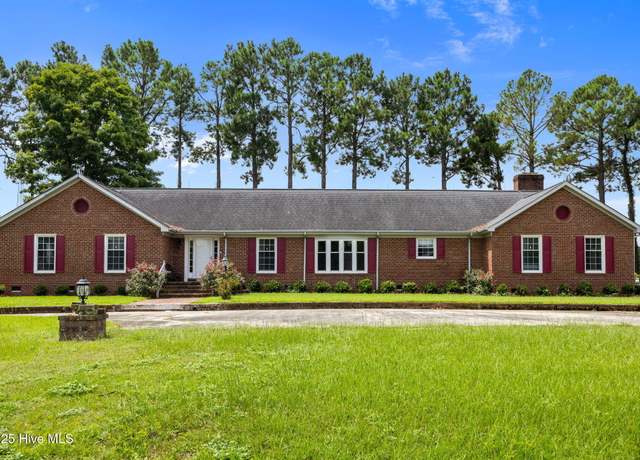 Property at 310 Morris Bbq Rd, Hookerton, NC 28538, 4 beds, 3.5 baths