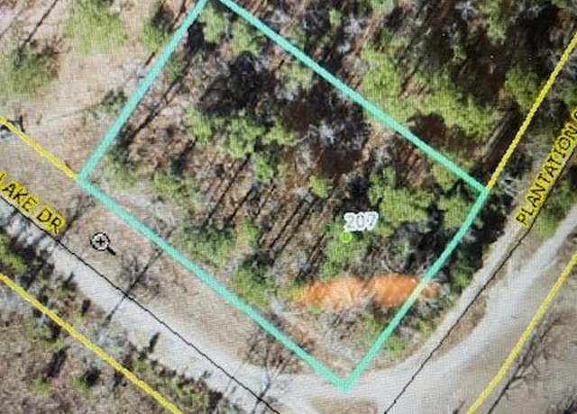 Property at 207 Plantation Rd, Elizabethtown, NC 28337