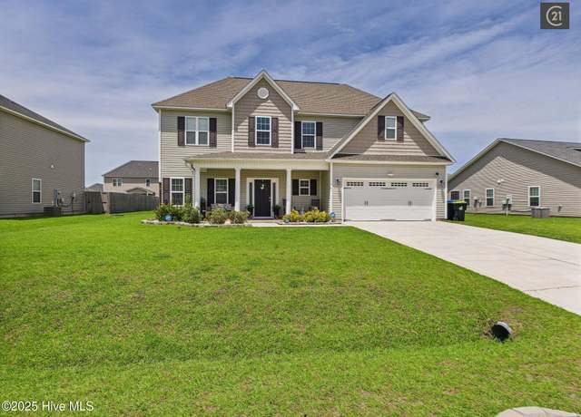 Property at 703 Kiwi Stone Cir, Jacksonville, NC 28546, 4 beds, 2.5 baths