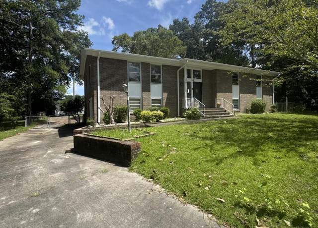 Property at 102 Circle Dr, Snow Hill, NC 28580, 3 beds, 2 baths