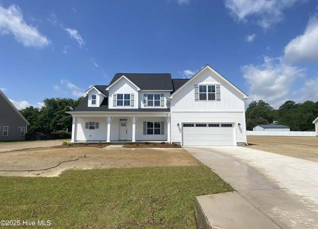 Property at 896 Lendy Dr, Greenville, NC 27858, 4 beds, 4 baths