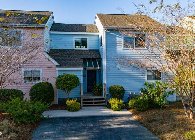 Property at 214 Mcginnis Dr, Pine Knoll Shores, NC 28512, 3 beds, 2.5 baths