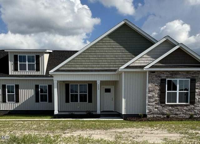 Property at 569 Workhorse Ln, Ayden, NC 28513, 3 beds, 2 baths