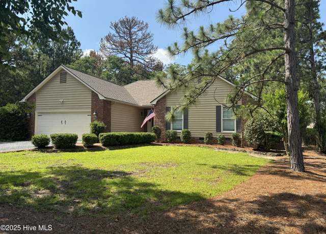 Property at 215 Surry Circle Cir N, Pinehurst, NC 28374, 3 beds, 2 baths