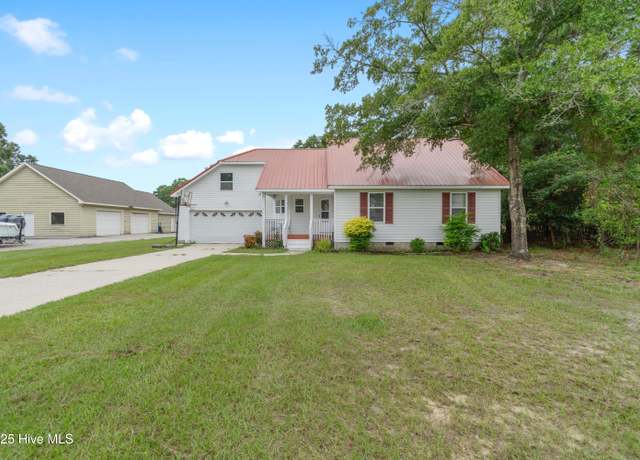 Property at 2750 Sunrise St SW, Supply, NC 28462, 3 beds, 2 baths