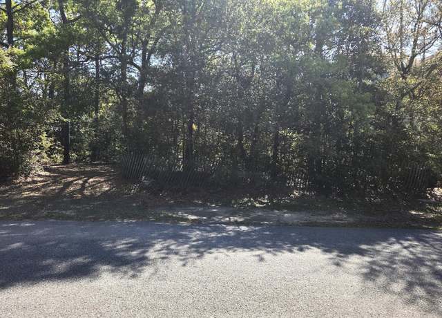 Property at 118 NE 11th Street St, Oak Island, NC 28465