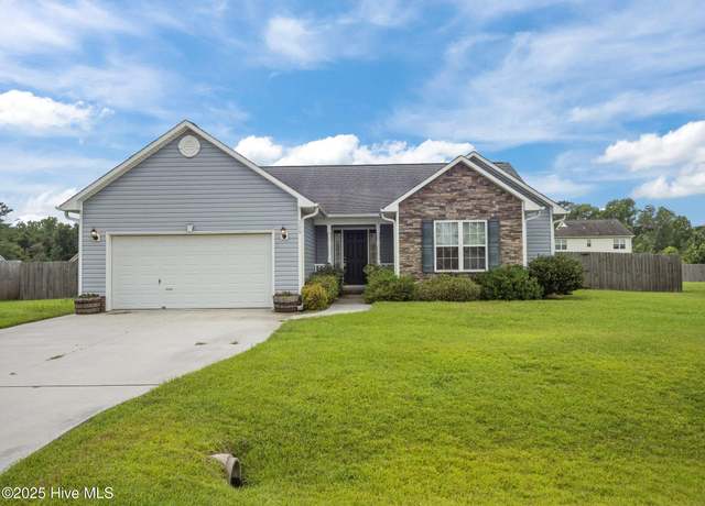 Property at 308 Springcreek Ct, Hubert, NC 28539, 3 beds, 2 baths