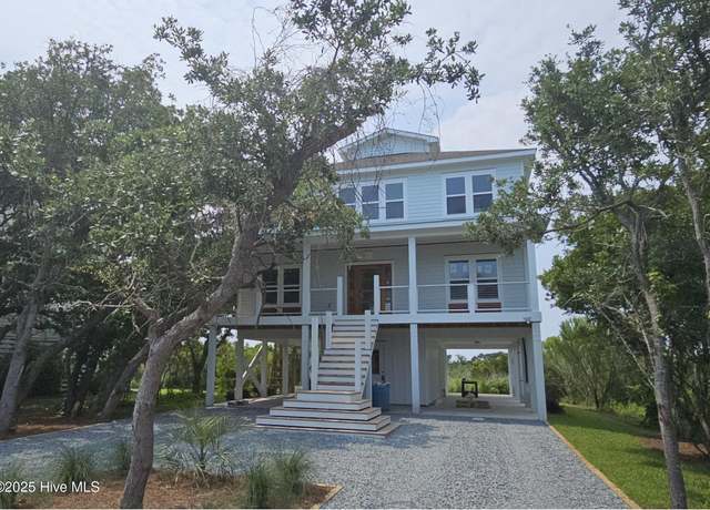 Property at 109 Old Village Ln, North Topsail Beach, NC 28460, 8 beds, 5 baths