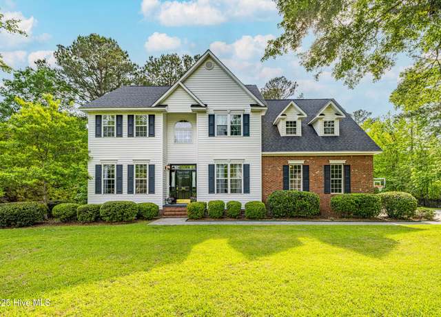 Property at 310 Royal Bluff Rd, Jacksonville, NC 28540, 4 beds, 2.5 baths