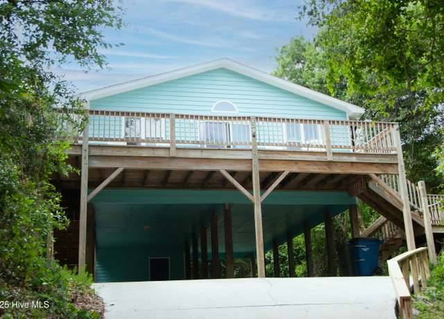 Property at 124 Ethel Dr, Emerald Isle, NC 28594, 3 beds, 2 baths