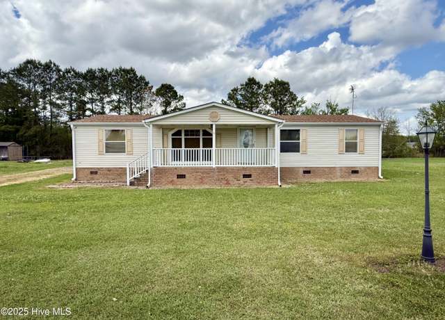 Property at 5050 Bear Grass Rd, Williamston, NC 27892, 3 beds, 2 baths