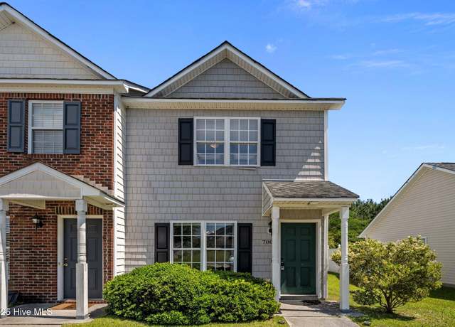 Property at 700 Springwood Dr, Jacksonville, NC 28546, 2 beds, 1.5 baths