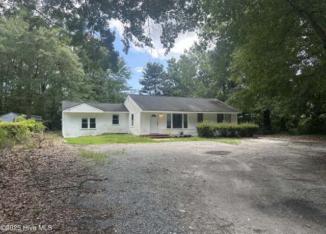 Property at 335 Lullwater Dr, Wilmington, NC 28403, 4 beds, 2 baths