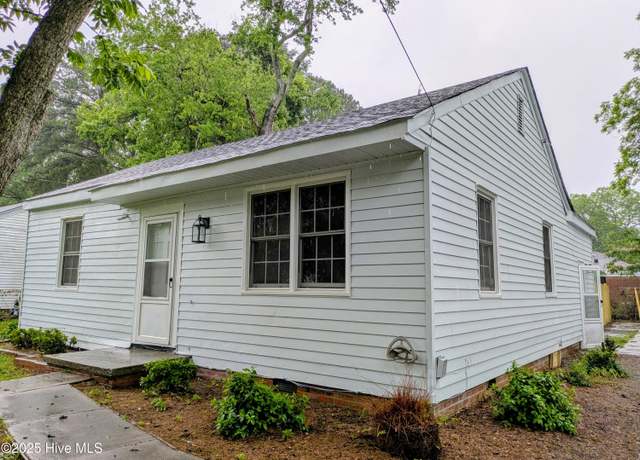 Property at 405 Arbor St, Greenville, NC 27834, 3 beds, 1 bath