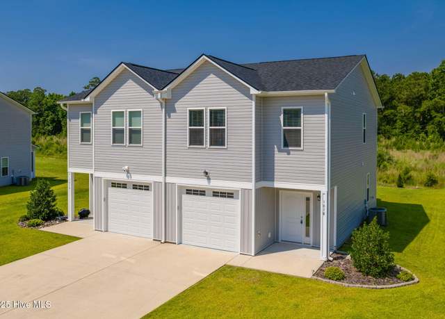 Property at 107 Pasture Ln Unit B, Swansboro, NC 28584, 2 beds, 2.5 baths