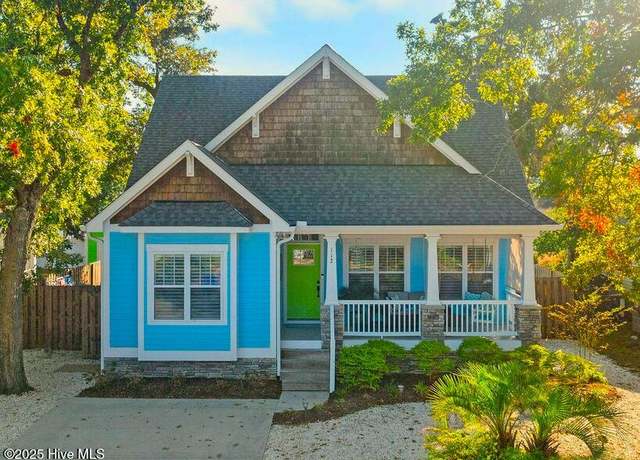 Property at 112 NE 28th St, Oak Island, NC 28465, 3 beds, 2.5 baths
