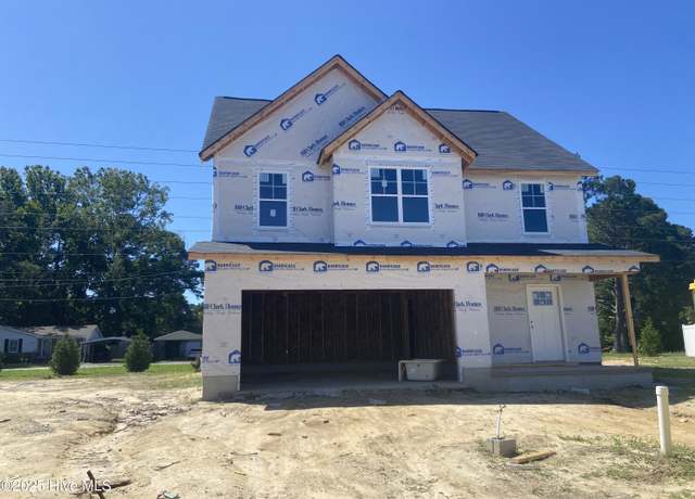 Property at 709 Oleander Dr, Greenville, NC 27858, 3 beds, 2.5 baths