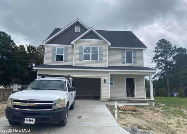Property at 709 Oleander Dr, Greenville, NC 27858, 3 beds, 2.5 baths