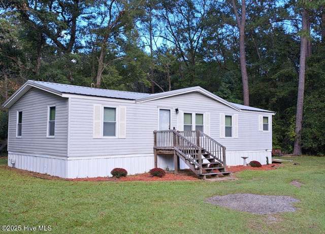 Property at 3411 Fieldcrest Dr, Florence, SC 29501, 3 beds, 2 baths