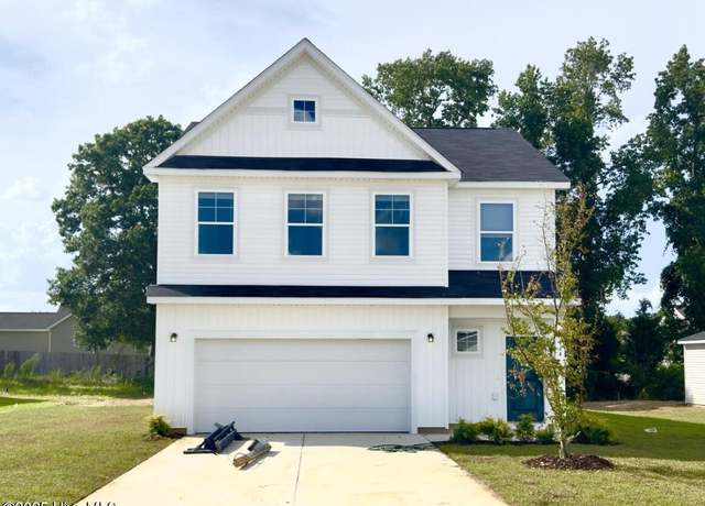 Property at 509 Bellefonte Ct, Richlands, NC 28574, 3 beds, 2.5 baths