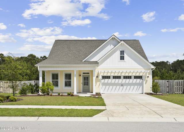 Property at 208 Bachmans Trl, Hampstead, NC 28443, 3 beds, 2 baths