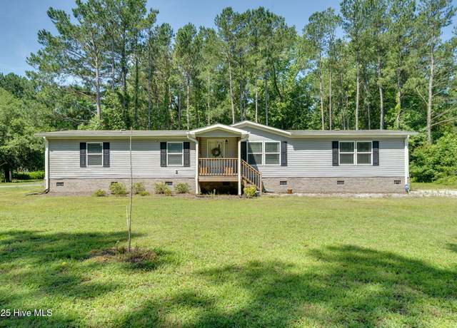 Property at 110 Liberty Rd, Watha, NC 28478, 4 beds, 2 baths
