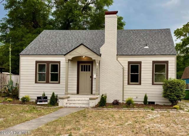 Property at 2128 Jackson St, Wilmington, NC 28401, 3 beds, 2 baths