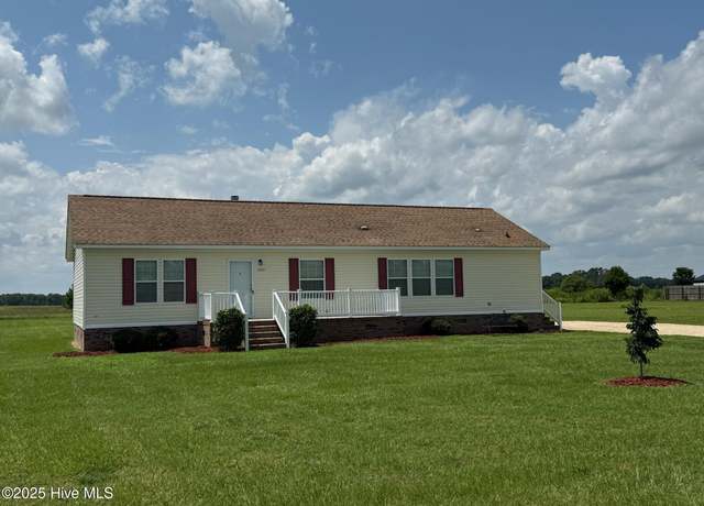 Property at 300 Belvoir School Rd, Clinton, NC 28328, 3 beds, 2 baths