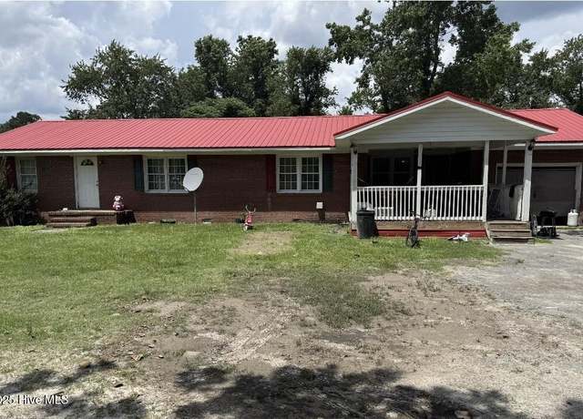 Property at 188 Bonham Rd, Magnolia, NC 28453, 3 beds, 2.5 baths