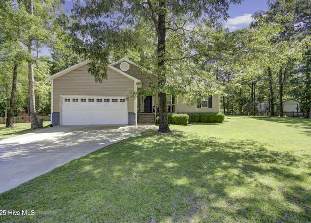 Property at 320 Sugarberry Ct, Jacksonville, NC 28540, 3 beds, 2 baths