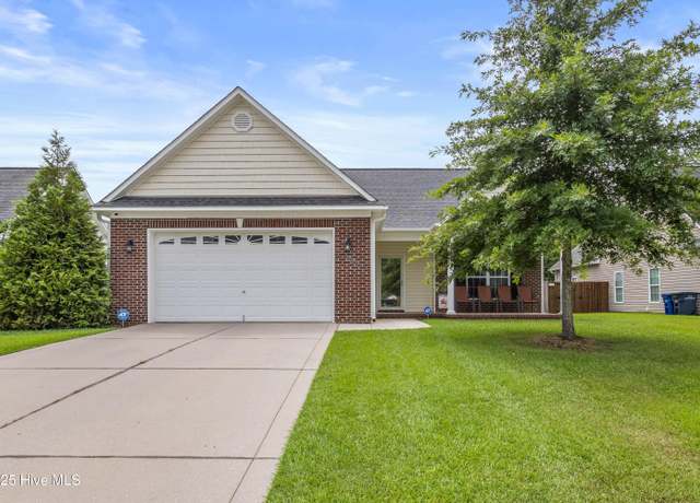 Property at 305 Weatherford Dr, Jacksonville, NC 28540, 3 beds, 2 baths