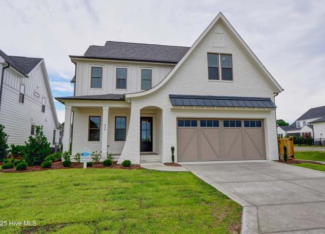 Property at 636 Waterstone Dr, Wilmington, NC 28411, 4 beds, 3.5 baths