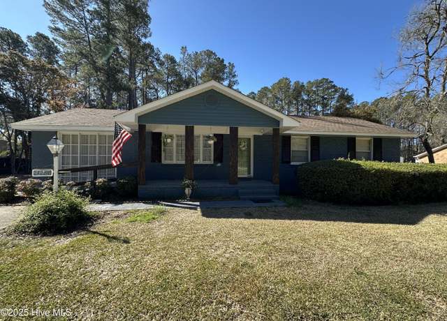 Property at 13280 Blues Farm Rd, Laurinburg, NC 28352, 4 beds, 2.5 baths