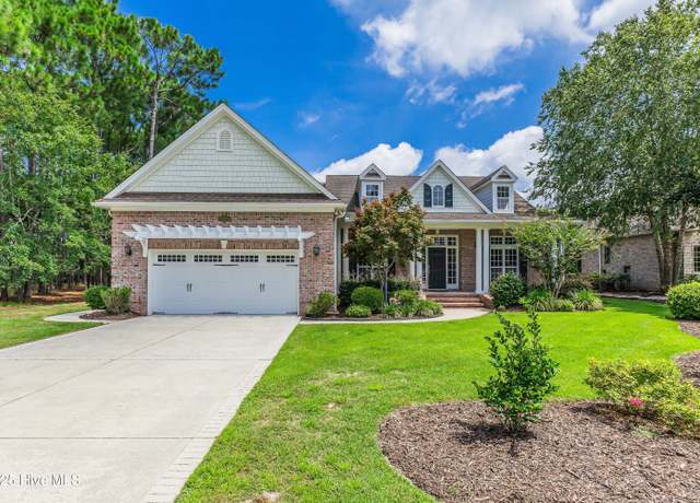 Property at 3812 Ridge Crest Dr, Southport, NC 28461, 3 beds, 2.5 baths