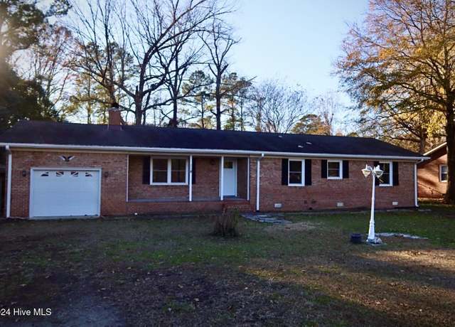 Property at 395 Washington Post Rd, New Bern, NC 28562, 4 beds, 2 baths