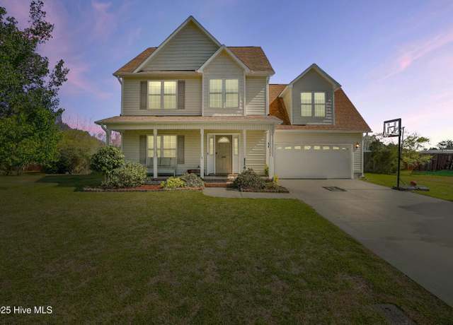 Property at 114 Casey Ct, Jacksonville, NC 28540, 3 beds, 2.5 baths