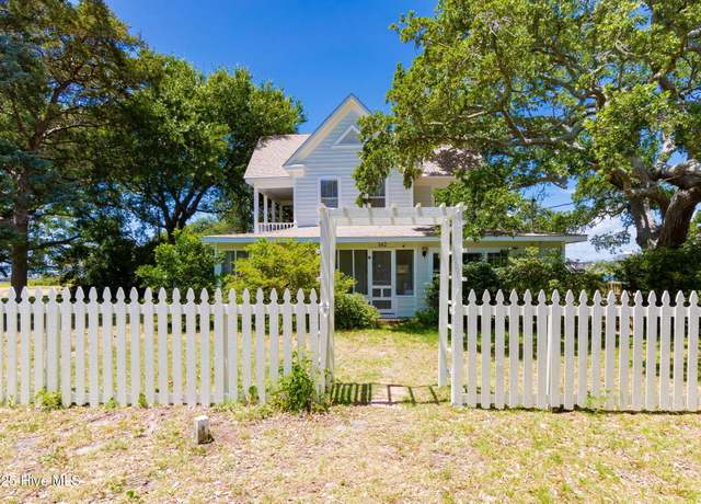 Property at 142 Rush Point Rd, Harkers Island, NC 28531, 2 beds, 2 baths