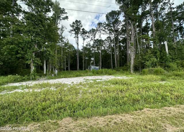 Property at 690 Oriental Rd, Oriental, NC 28571