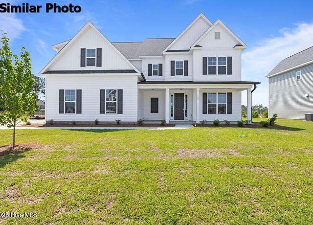 Property at 102 N Alena Ct, Hampstead, NC 28443, 5 beds, 4 baths