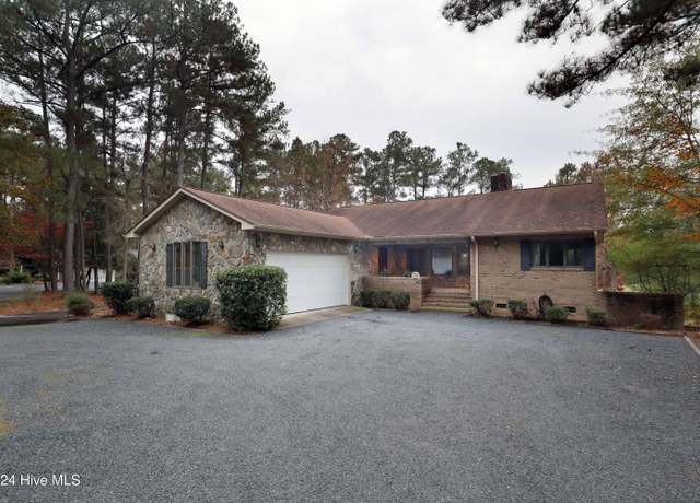 Property at 750 Mimosa Dr, Vass, NC 28394, 3 beds, 3 baths