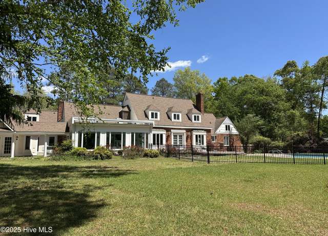 Property at 443 Dogwood Trl, Goldsboro, NC 27534, 4 beds, 4 baths