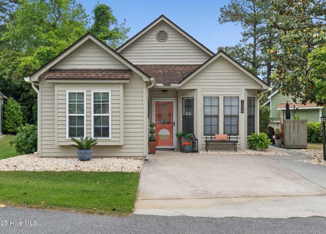 Property at 1056 Valley Dr, Calabash, NC 28467, 3 beds, 2 baths