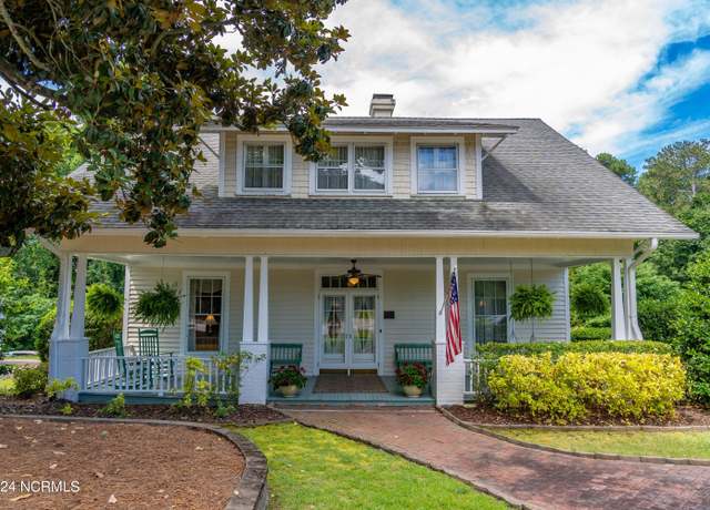 Property at 303 Mcreynolds St, Carthage, NC 28327, 5 beds, 2 baths