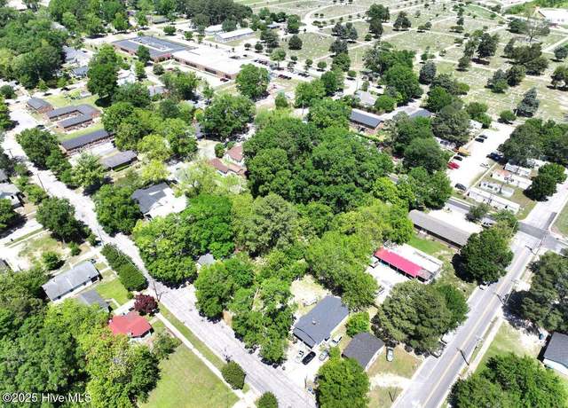 Property at 204 Lee St NE, Wilson, NC 27893