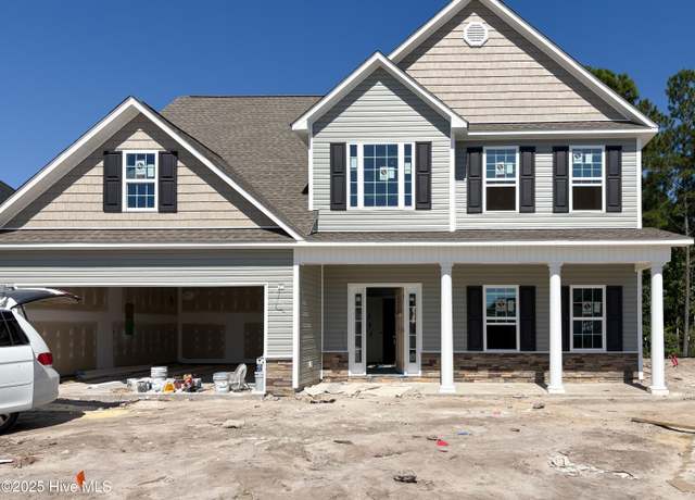 Property at 714 Ellabond St, Sneads Ferry, NC 28460, 4 beds, 2.5 baths